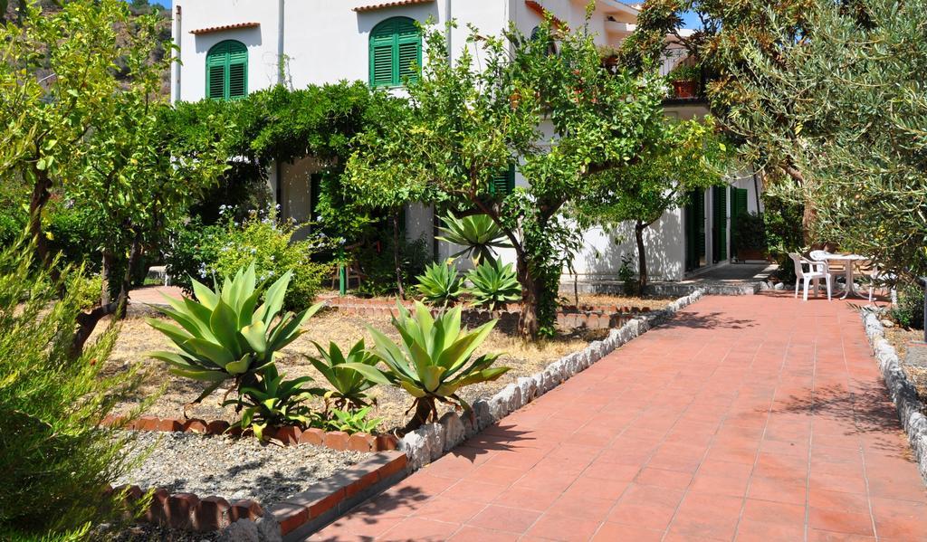 Seafront Apartments Garden House Taormina Pokoj fotografie