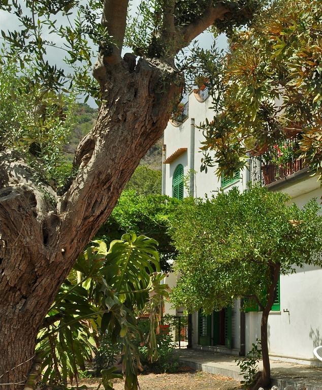 Seafront Apartments Garden House Taormina Pokoj fotografie